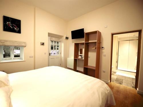 The Coaching Barns Motel Wem Buitenkant foto